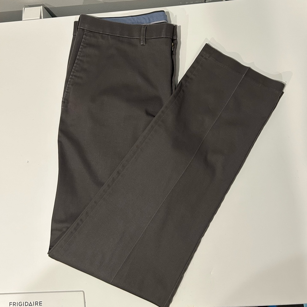 Haggar 38x36 Gray Khaki Pants